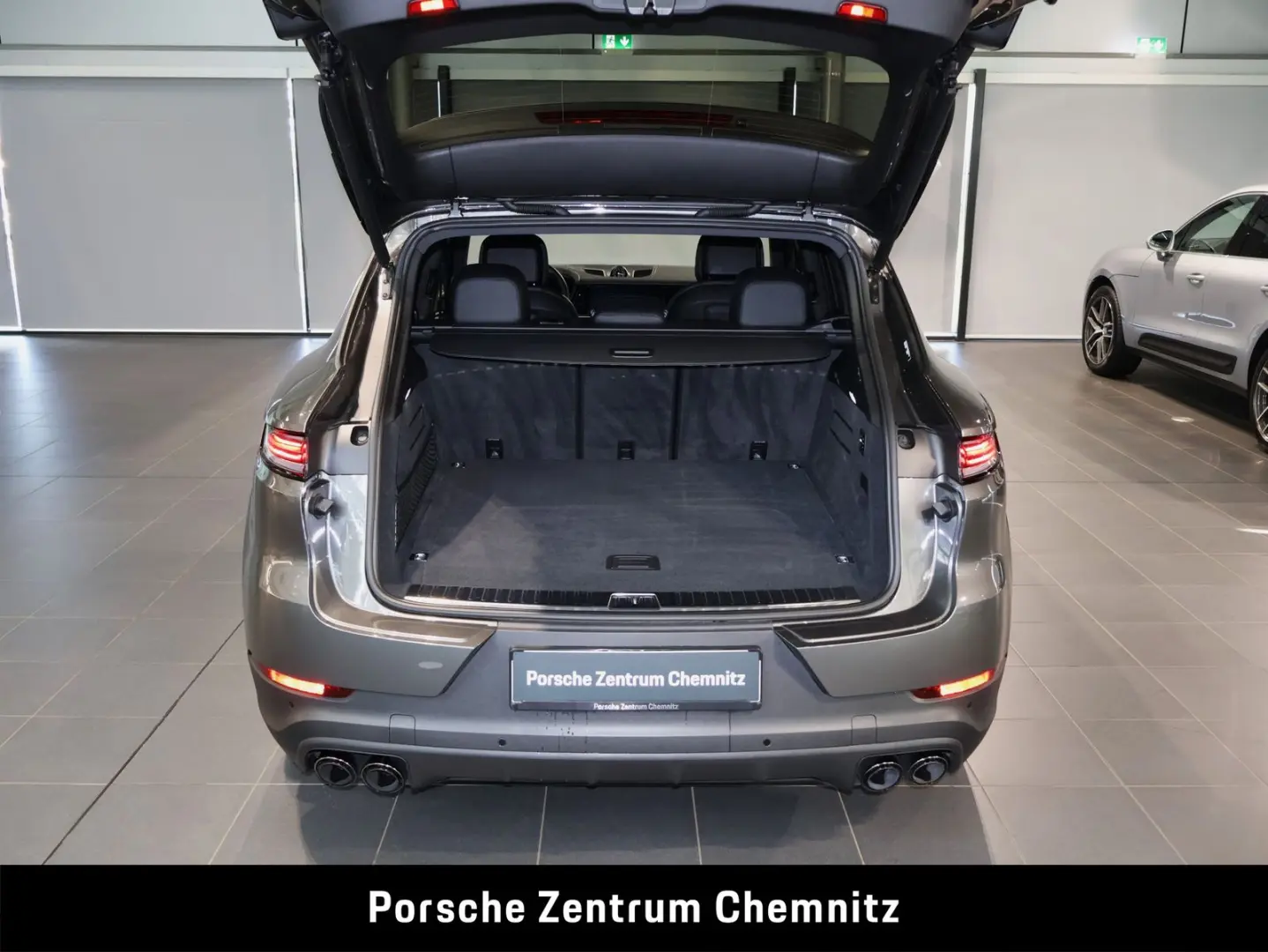 Cayenne E-Hybrid Luft;Massage;Soft-Close;BOSE