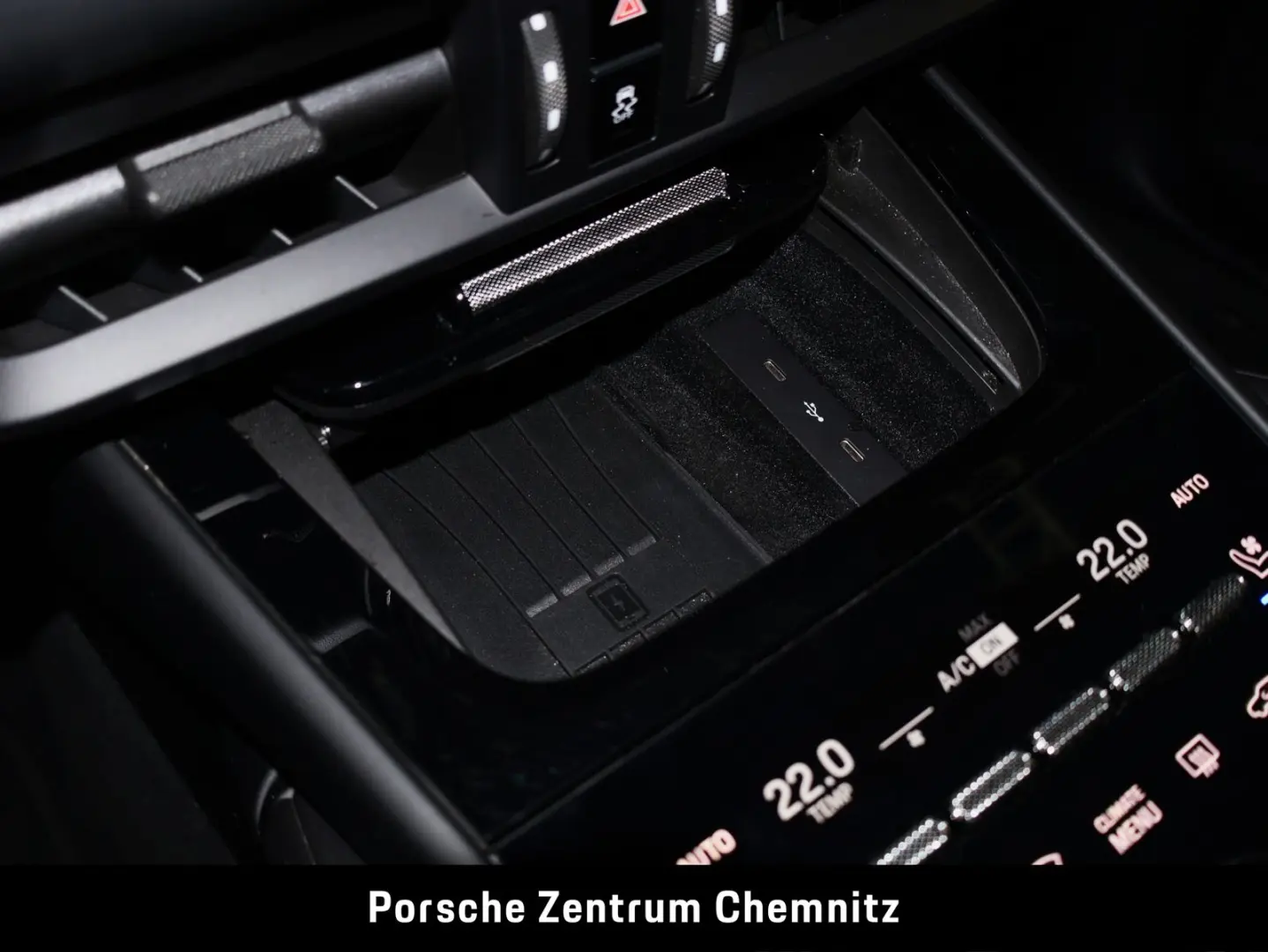 Cayenne E-Hybrid Luft;Massage;Soft-Close;BOSE