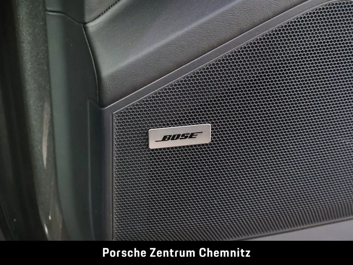 Cayenne E-Hybrid Luft;Massage;Soft-Close;BOSE