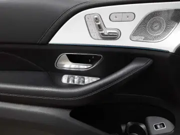 GLE350de 4M-AMG AHK KomfP PANO KAM360