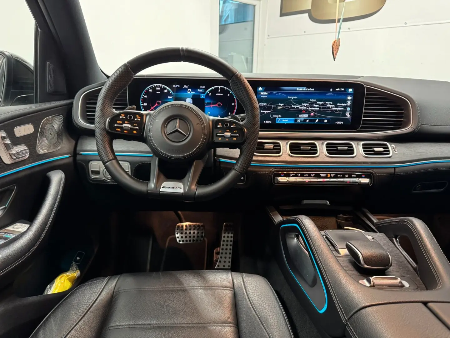 GLE400d 4M AMG PANO AHK 22 ZOLL NIGHT JS 2027