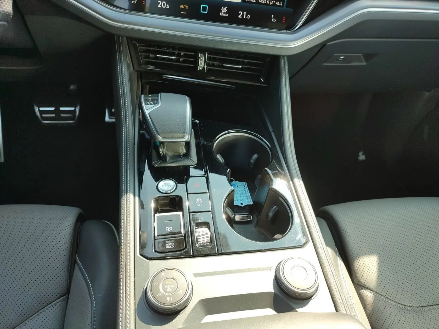 Touareg 3.0 TDI DSG 4Motion R-Line AHK  StHzg  K