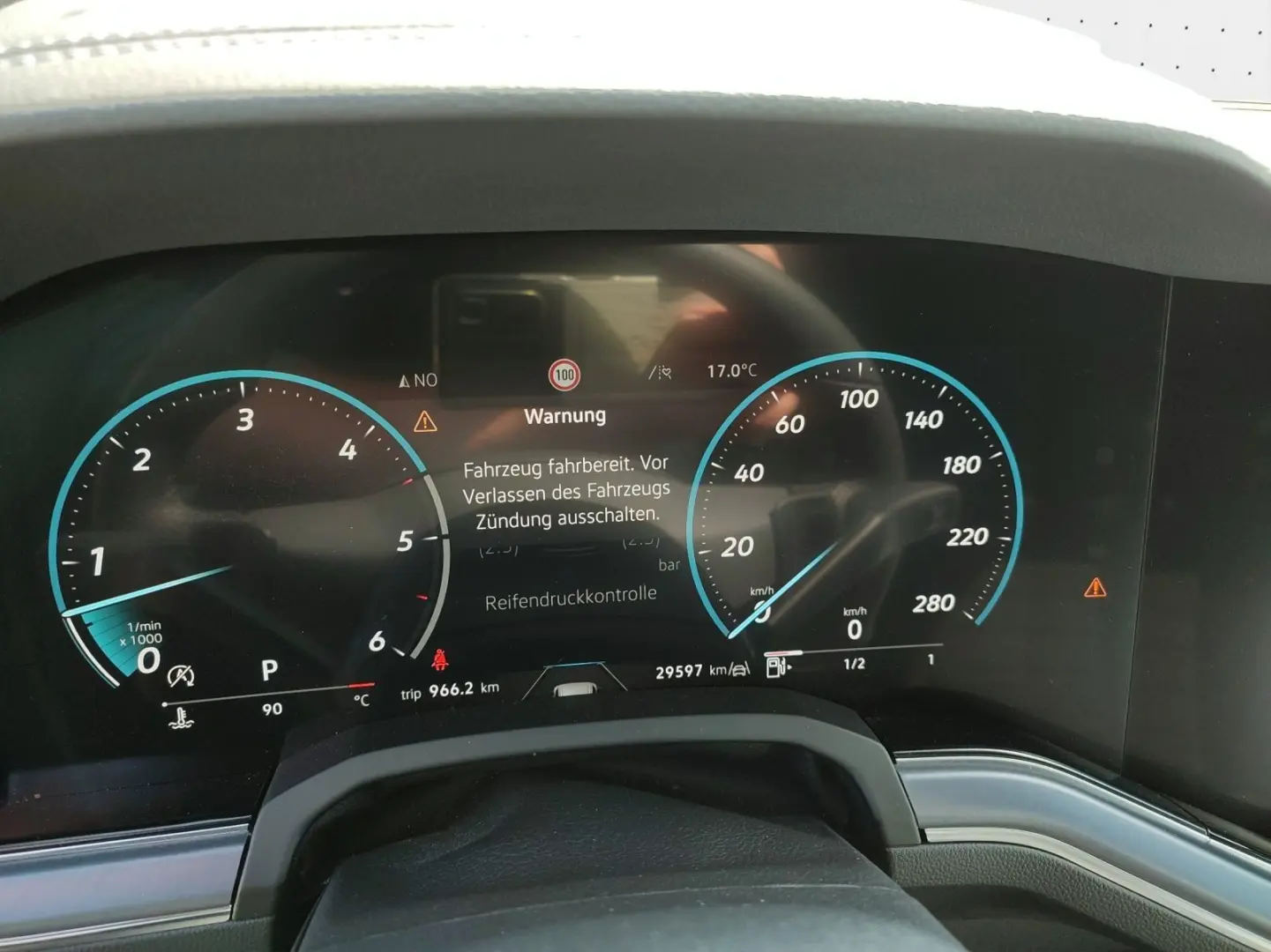 Touareg 3.0 TDI DSG 4Motion R-Line AHK  StHzg  K