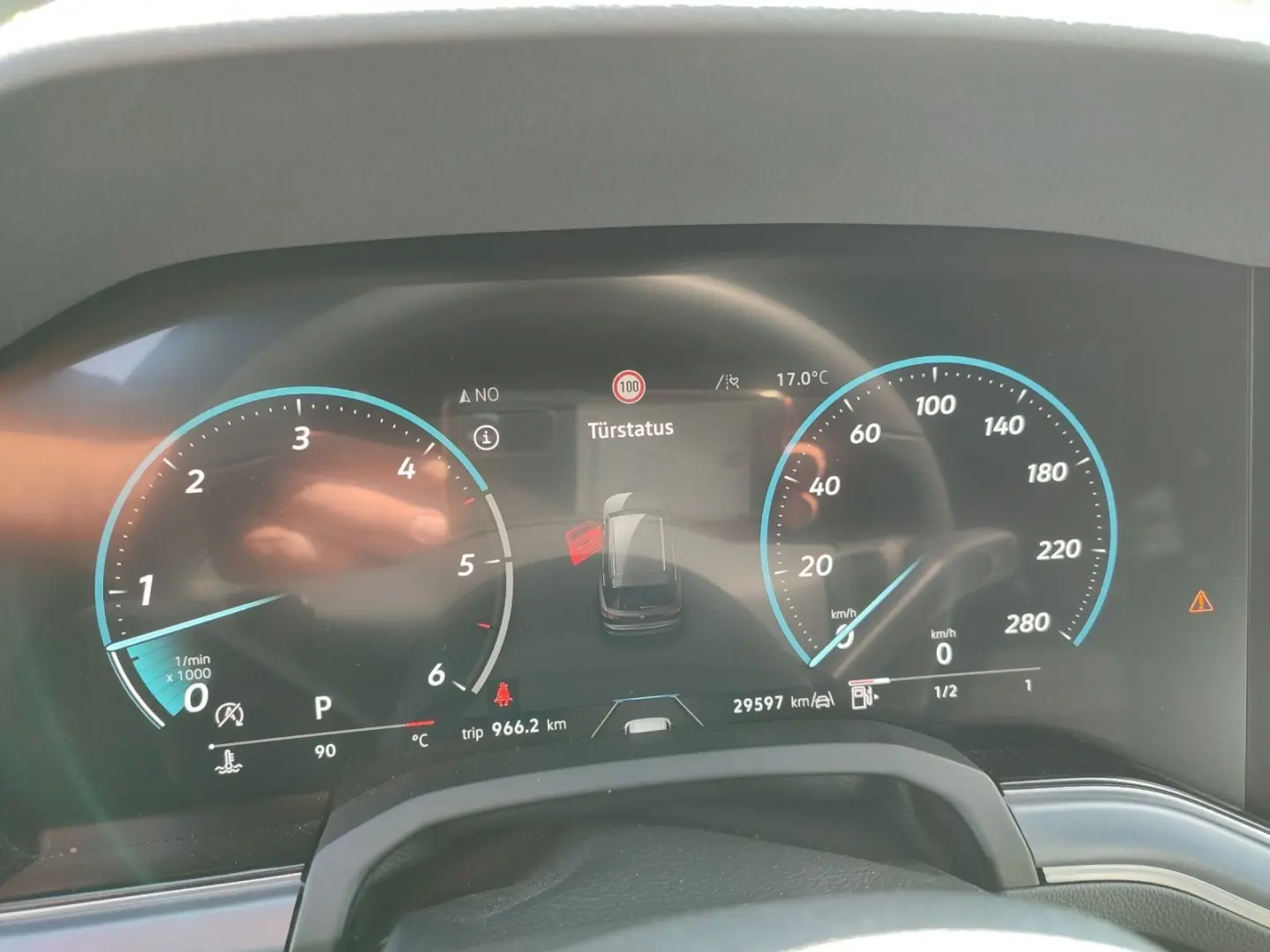 Touareg 3.0 TDI DSG 4Motion R-Line AHK  StHzg  K