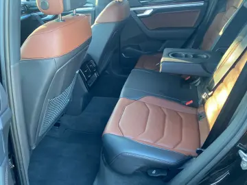 Touareg 3.0 TSI 4Motion R-Line Stdhzg AHK ACC