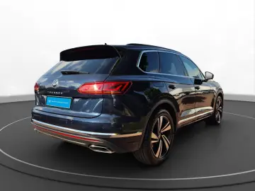 Touareg 3.0 TDI DSG 4Motion AHK SHZ Leder