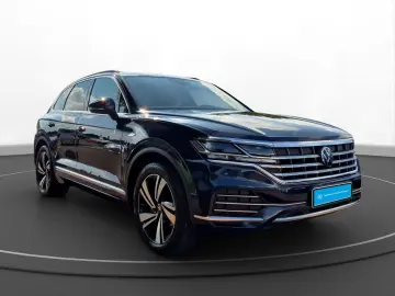 Touareg 3.0 TDI DSG 4Motion AHK SHZ Leder