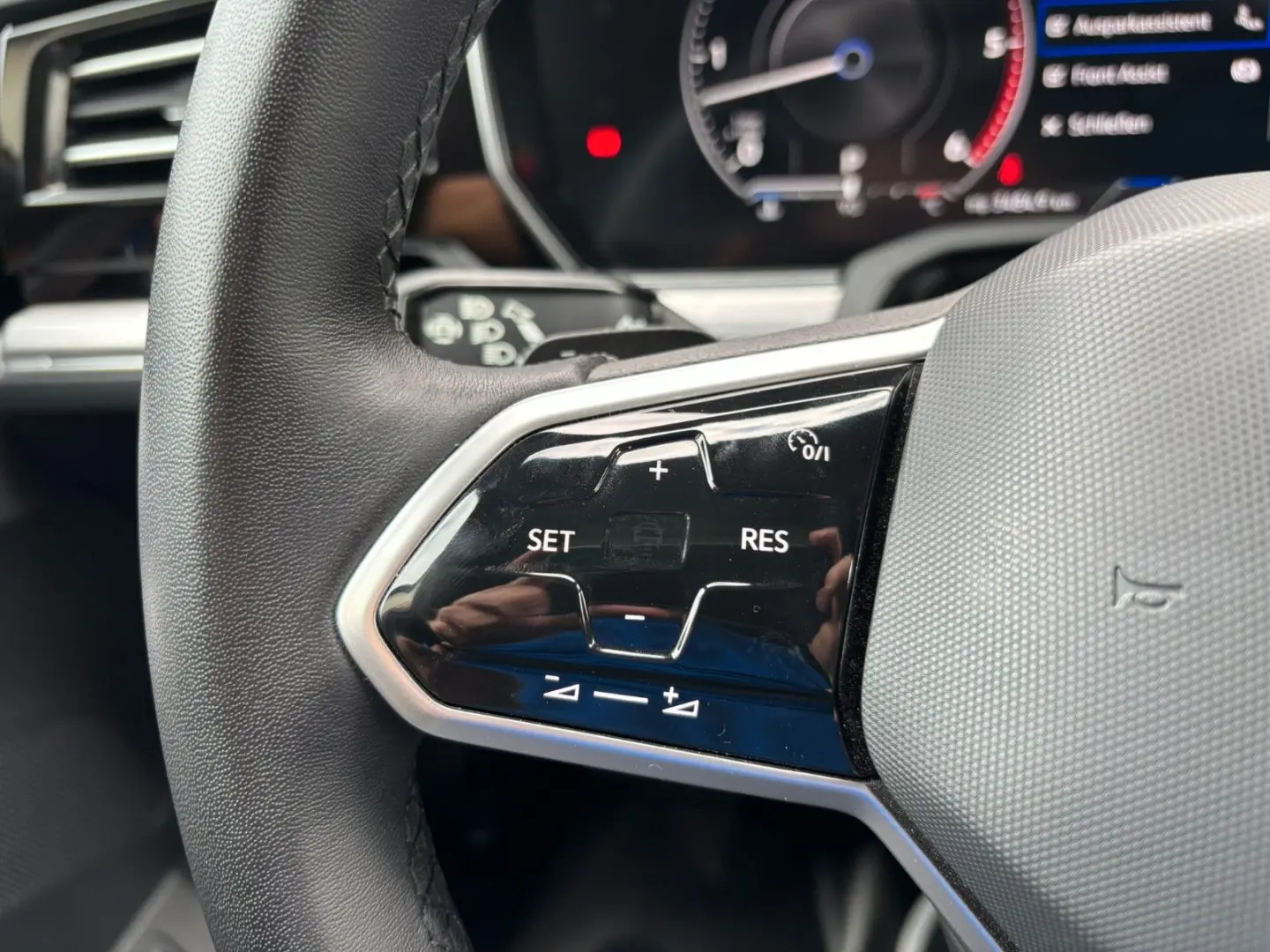 Touareg Elegance 4MO PANO StHz AHK MEMO-Pk. VOLL