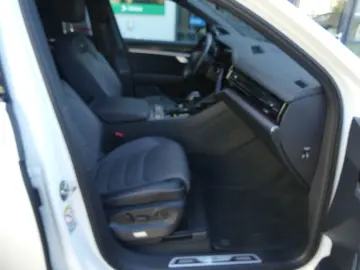 Touareg 3.0 TDI 4Mot R Line MATRIX SOFT MASSAGE