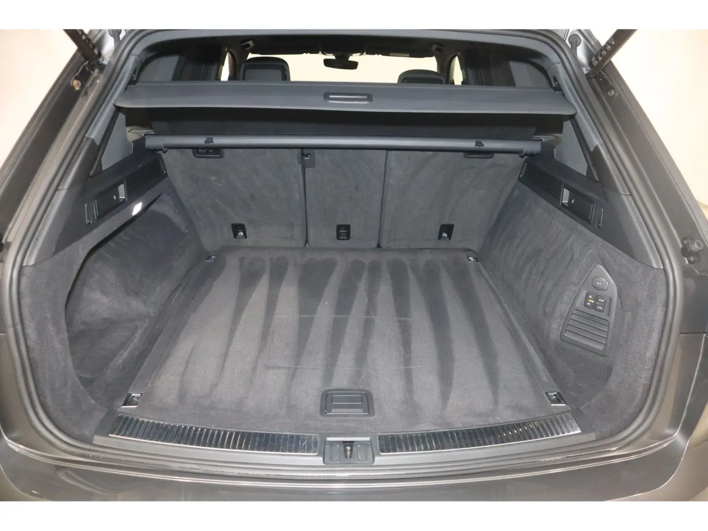 Touareg 3.0 TDI 4Motion R-Line Panorama IQ.Light