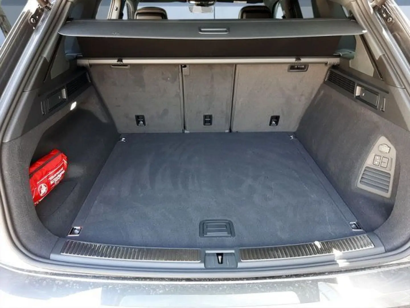 Touareg R-Line 3.0 V6 TDI 4Motion 8-Gang Automat