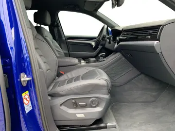 Touareg 3.0 TDI 4MOTION R-Line STHZ LUFT AHK IQL