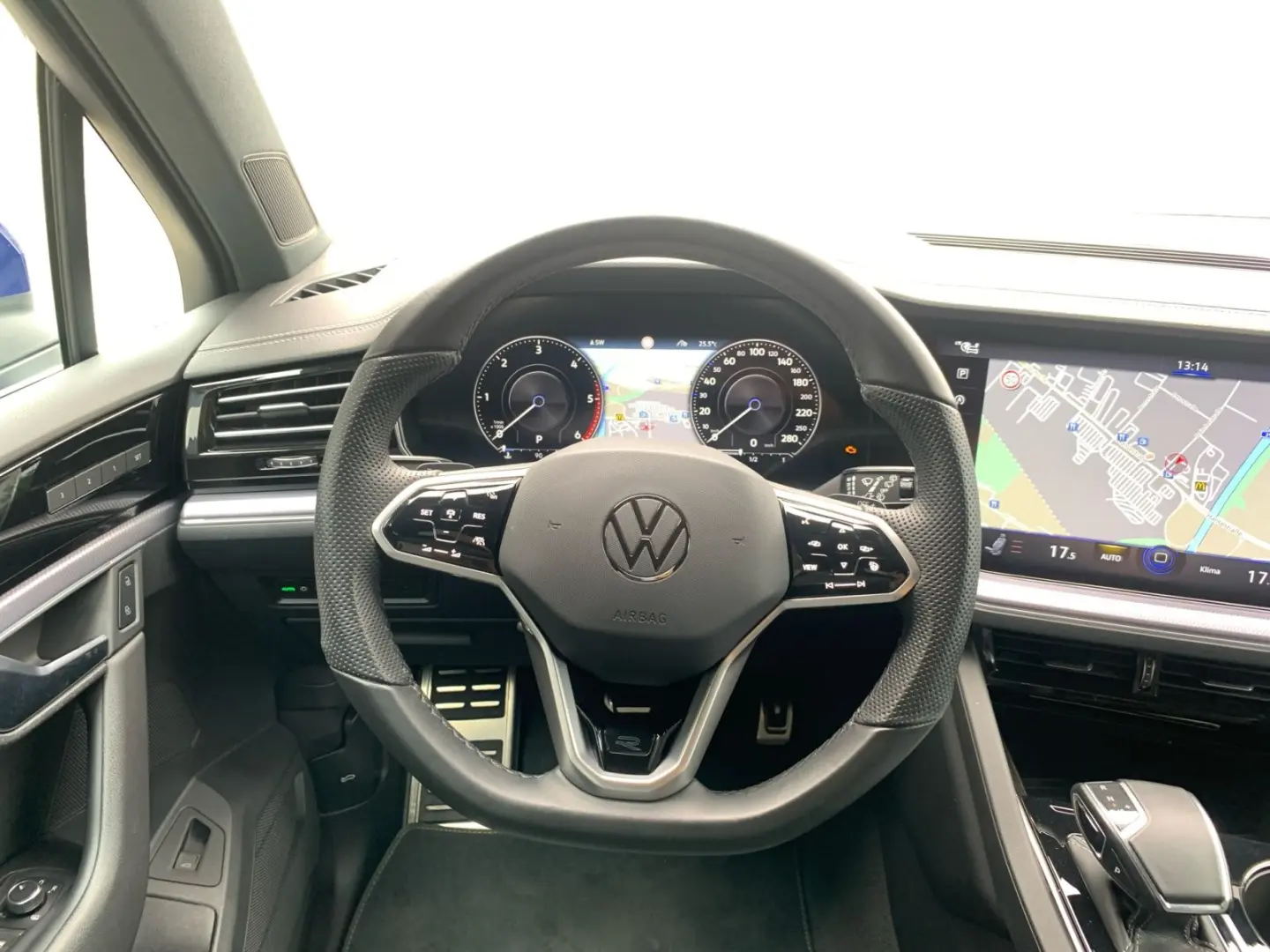 Touareg 3.0 TDI 4MOTION R-Line STHZ LUFT AHK IQL