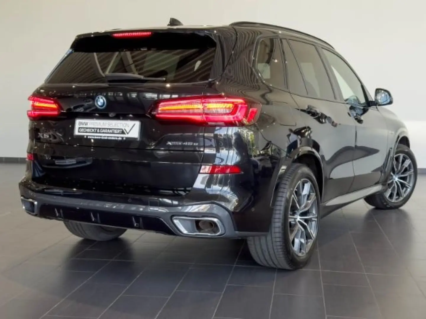 X5 xDrive45e M Sport Bowers & Wilkins