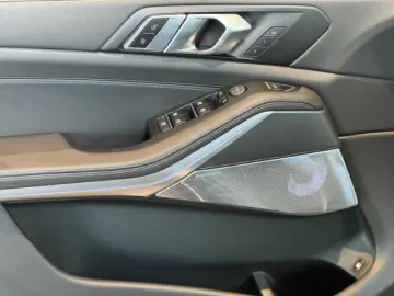 X5 xDrive45e M Sport Bowers & Wilkins