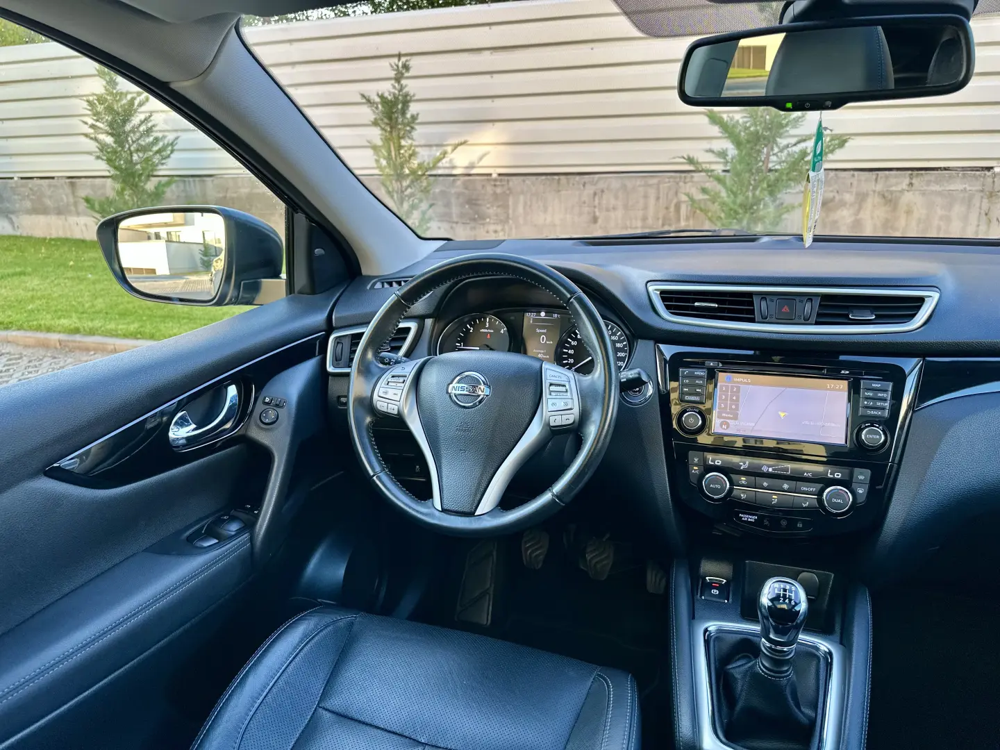 Nissan Qashqai  incalzire scaune  pachet Tekna  garantie