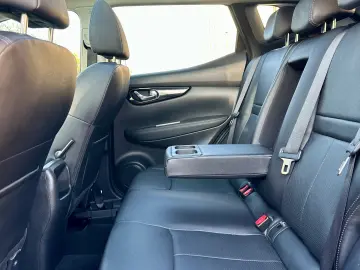 Nissan Qashqai  incalzire scaune  pachet Tekna  garantie