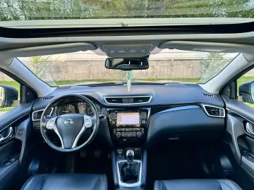 Nissan Qashqai  incalzire scaune  pachet Tekna  garantie