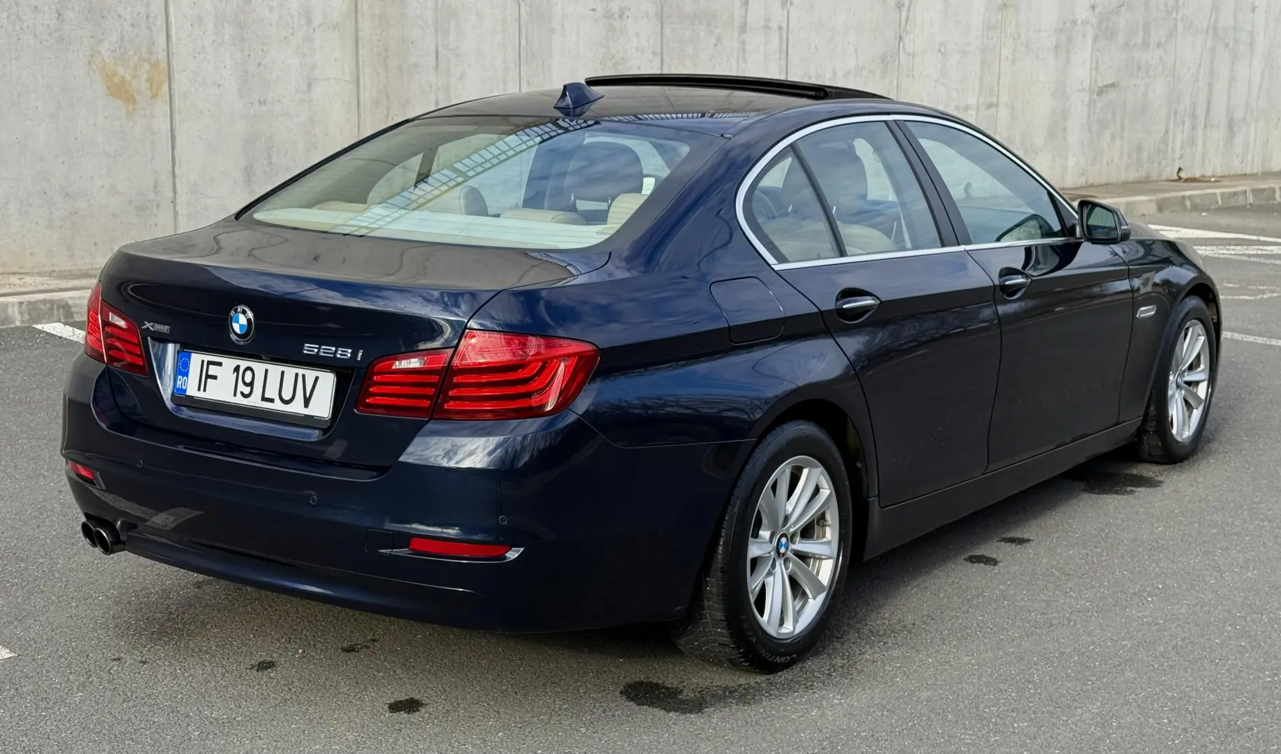 BMW Seria 5 528i xDrive Aut.
