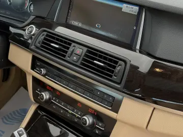 BMW Seria 5 528i xDrive Aut.