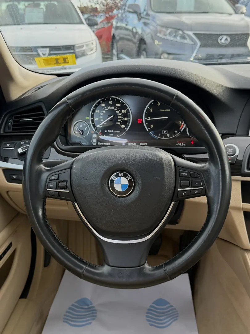 BMW Seria 5 528i xDrive Aut.