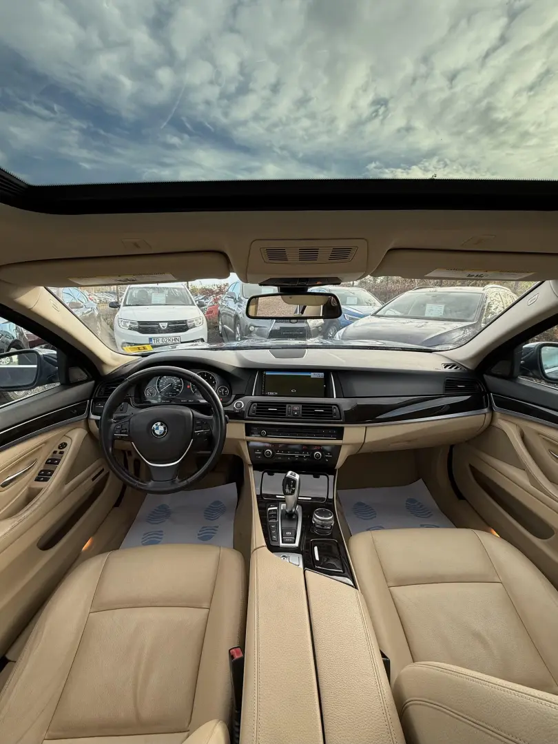 BMW Seria 5 528i xDrive Aut.