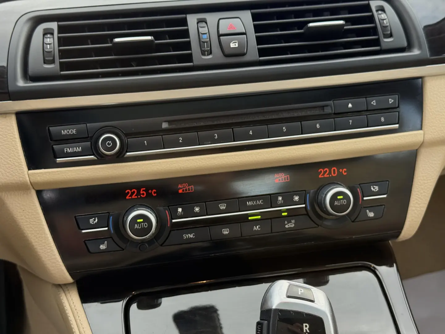 BMW Seria 5 528i xDrive Aut.