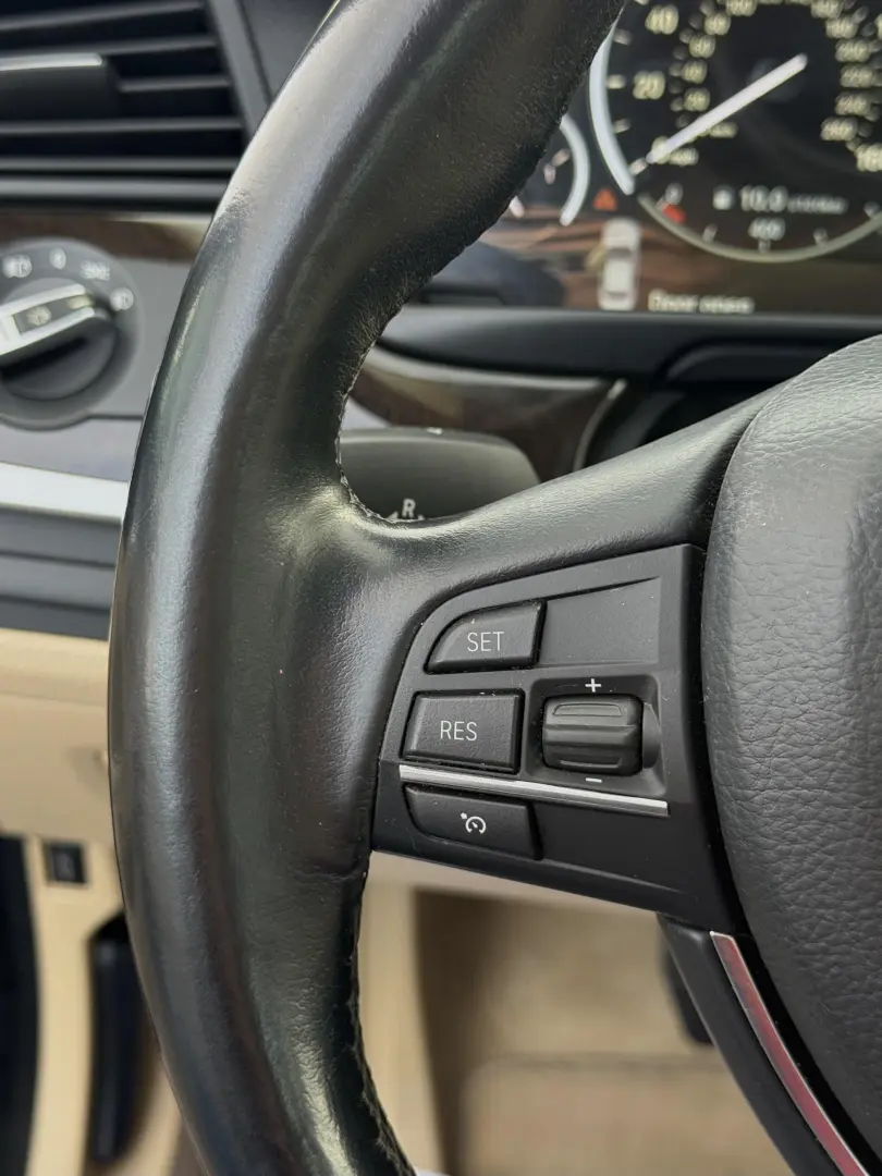 BMW Seria 5 528i xDrive Aut.