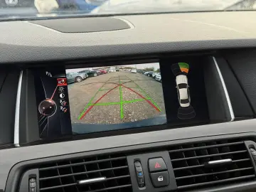 BMW Seria 5 528i xDrive Aut.