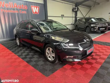 Skoda Superb Combi 2.0 TDI DSG Style