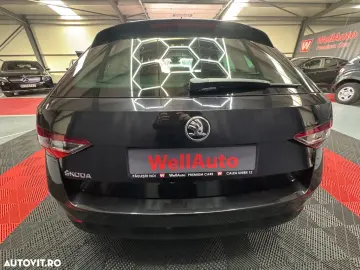 Skoda Superb Combi 2.0 TDI DSG Style