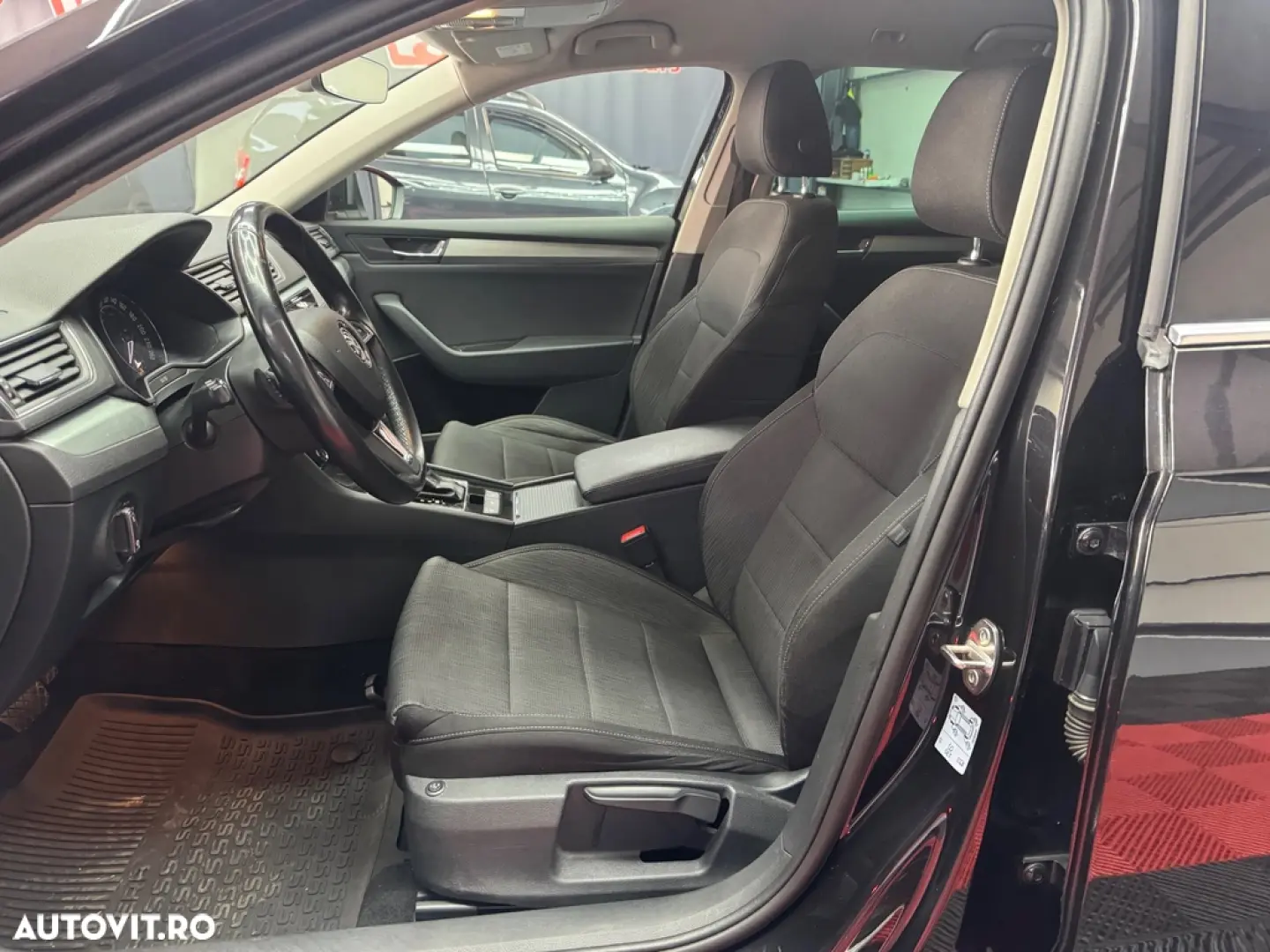 Skoda Superb Combi 2.0 TDI DSG Style