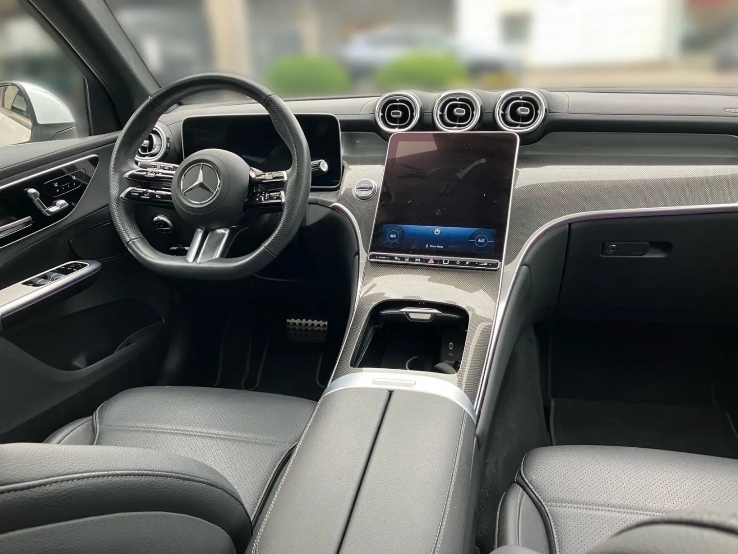 GLC 200 4M AMG MBUX Sitzkli AHK Pano Sthz Distr