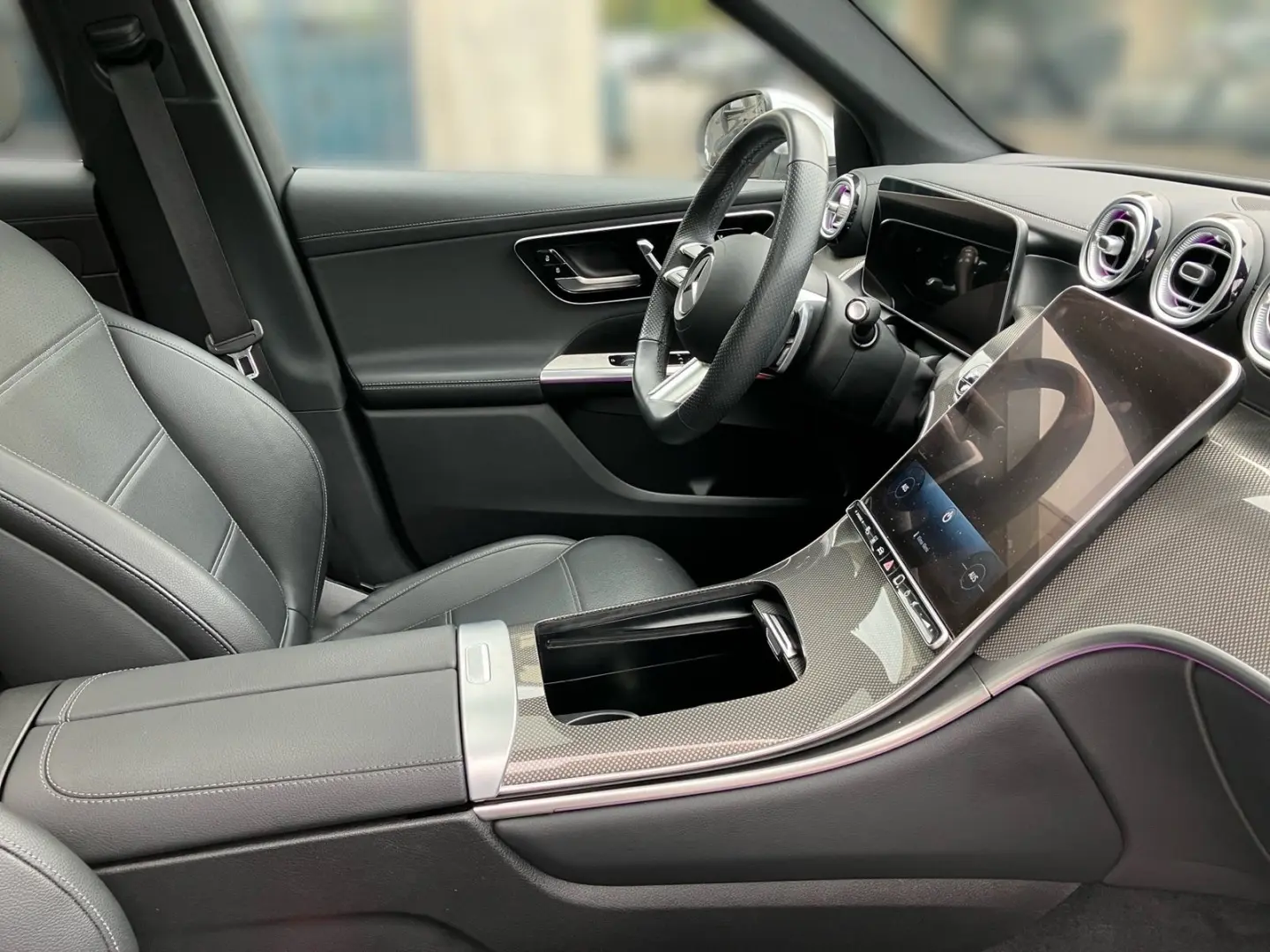 GLC 200 4M AMG MBUX Sitzkli AHK Pano Sthz Distr