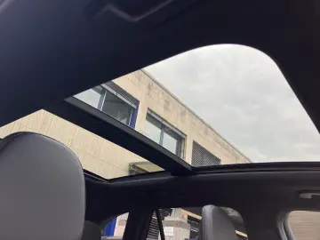 GLC 200 4M AMG MBUX Sitzkli AHK Pano Sthz Distr