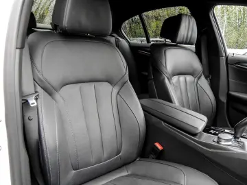 BMW 545e xDrive M SPORT AHK HuD DA PROF 360  HiFi