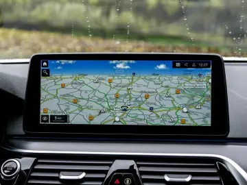 BMW 545e xDrive M SPORT AHK HuD DA PROF 360  HiFi