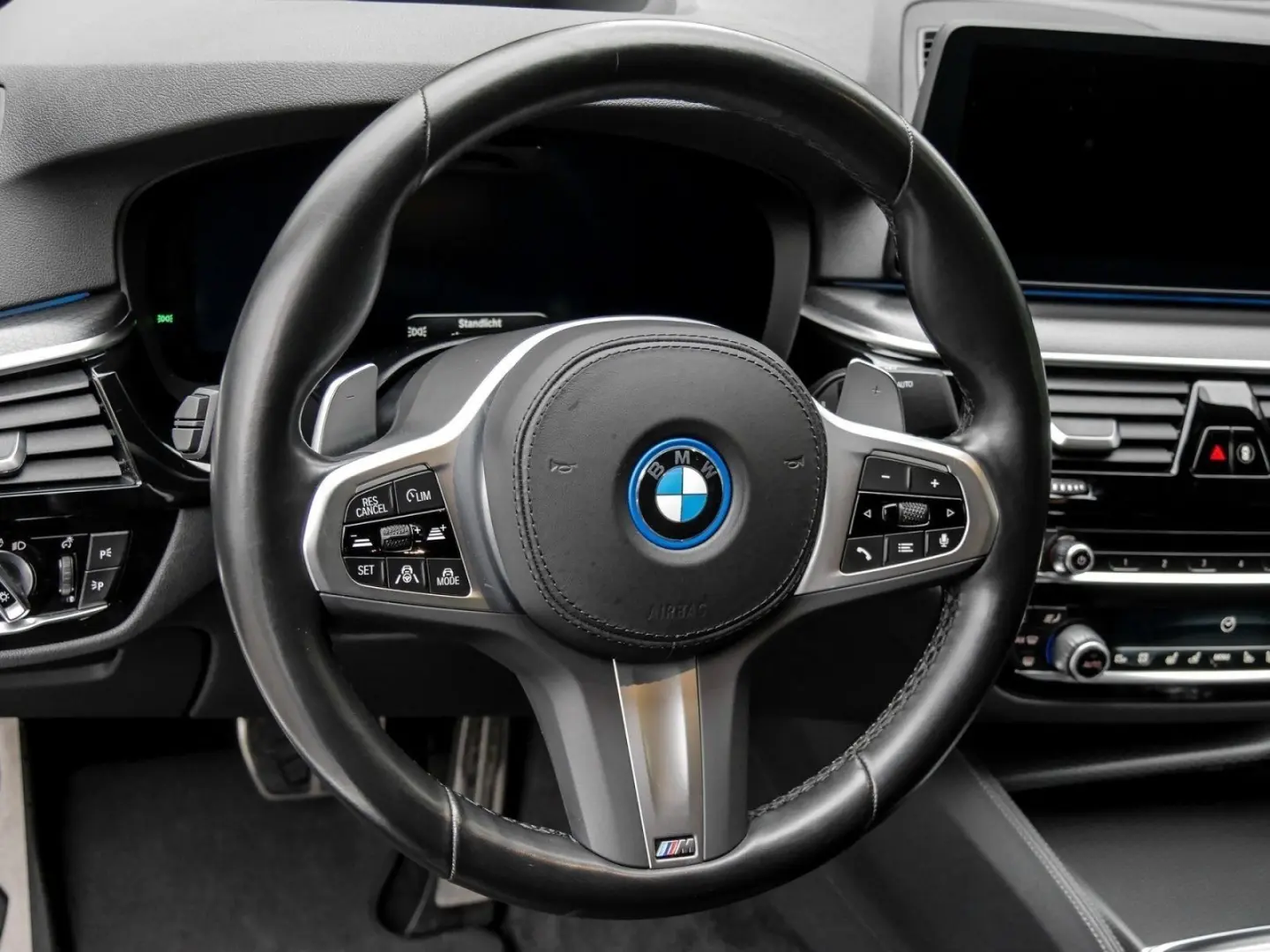 BMW 545e xDrive M SPORT AHK HuD DA PROF 360  HiFi