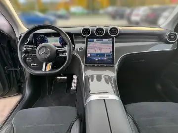 GLC 300 d 4M AMG NIGHT AHK PANO DISTR LED FLA WS