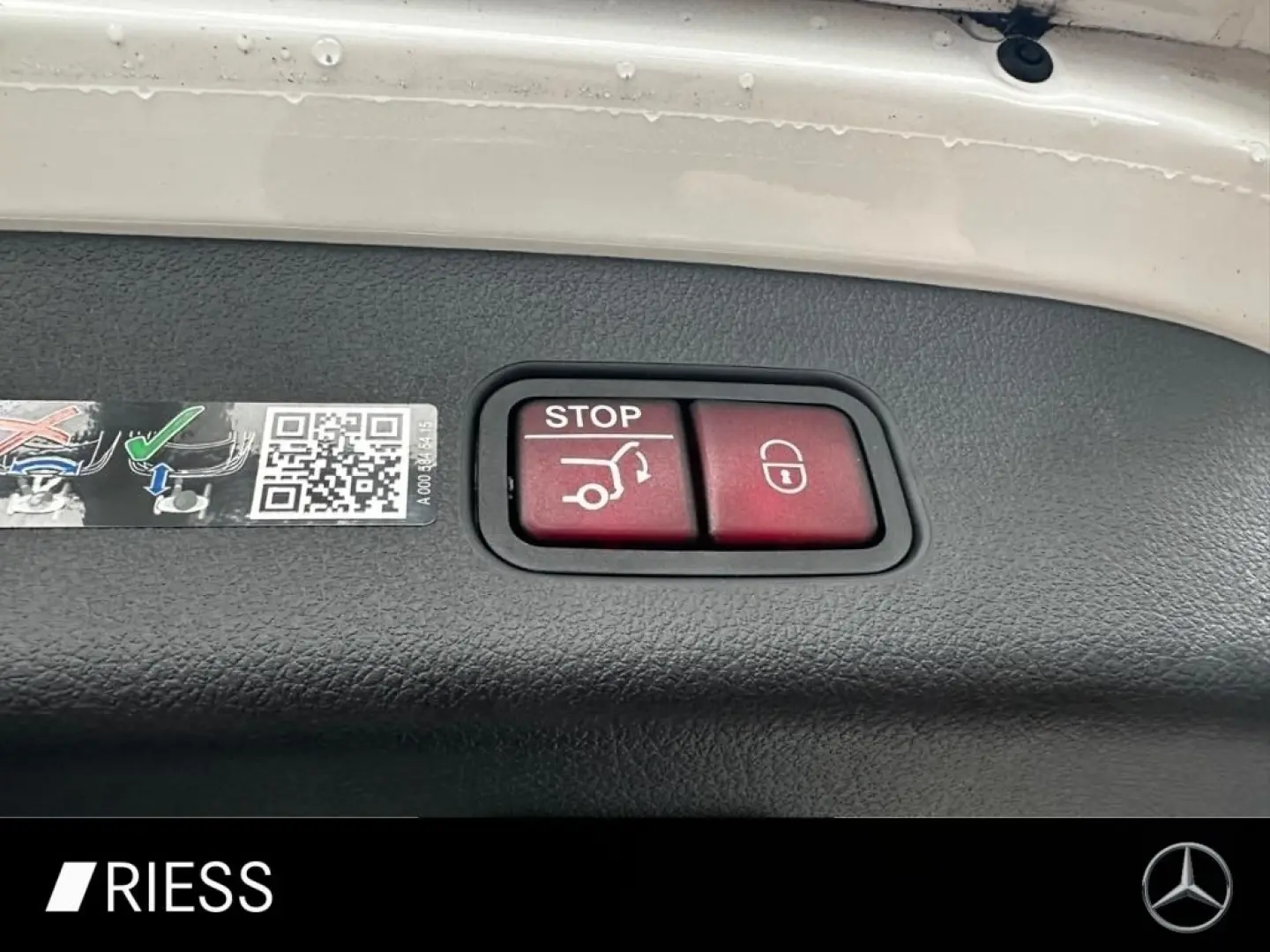 GLC 220 d 4M AMG Sport Night Distr Pano AHK 360