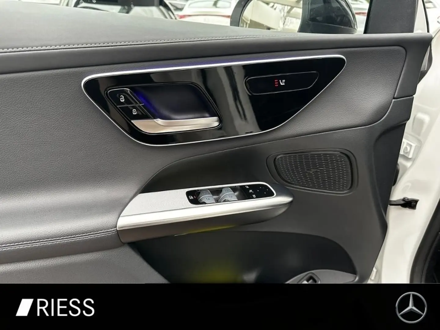 GLC 220 d 4M AMG Sport Night Distr Pano AHK 360