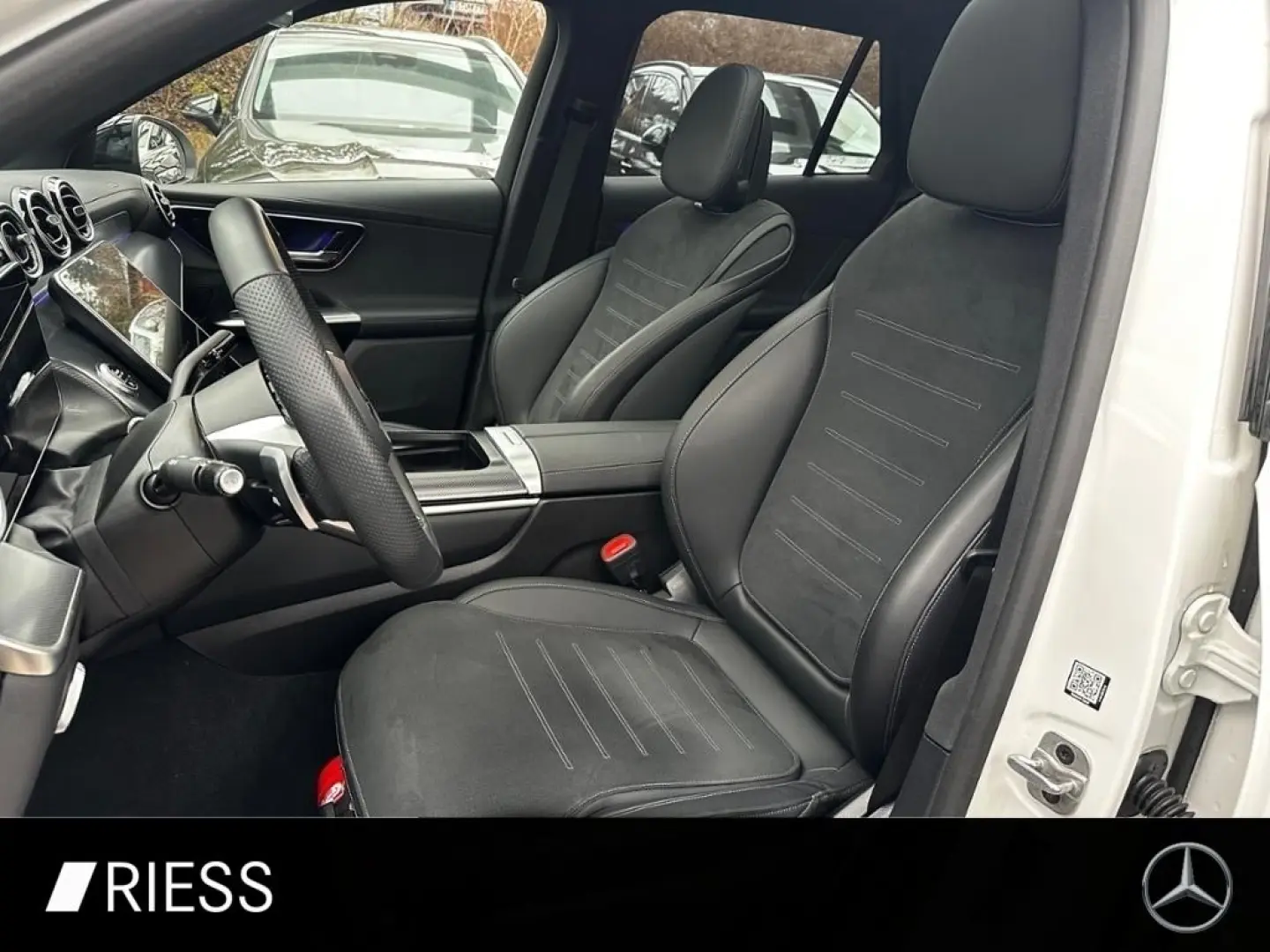 GLC 220 d 4M AMG Sport Night Distr Pano AHK 360