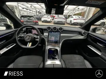 GLC 220 d 4M AMG Sport Night Distr Pano AHK 360