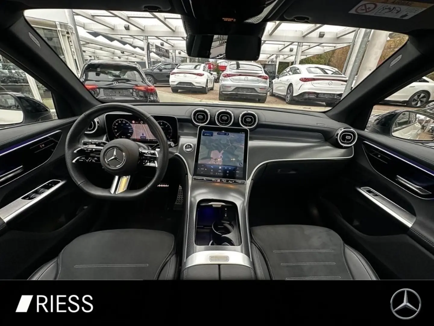 GLC 220 d 4M AMG Sport Night Distr Pano AHK 360