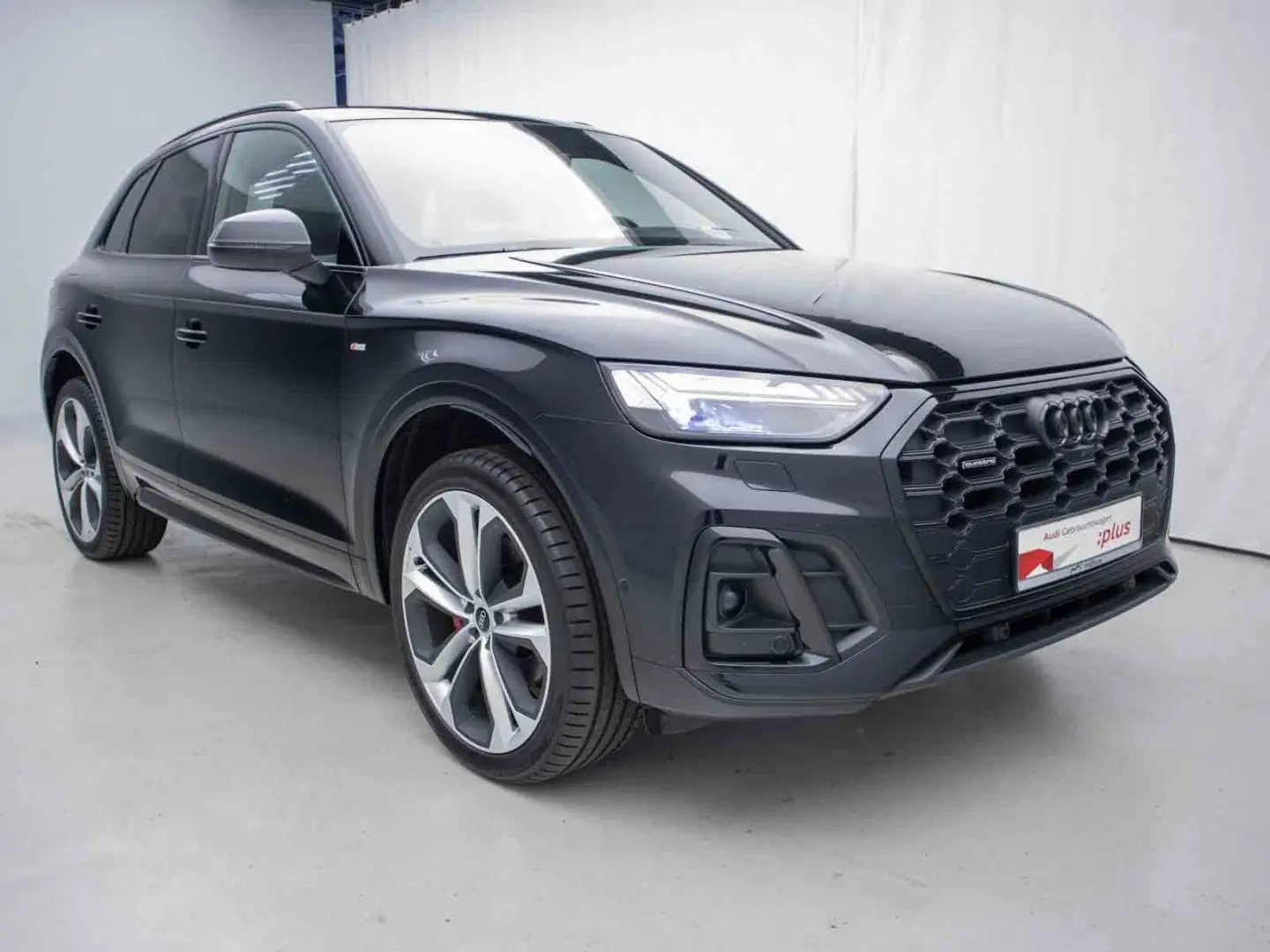 Q5 40TDI  QUATTRO S-LINE MATRIX B&O ACC 360 Massage