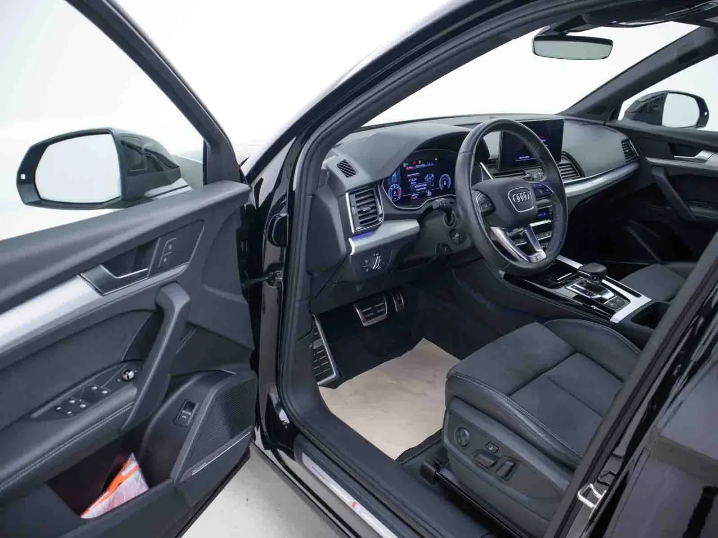 Q5 40TDI  QUATTRO S-LINE MATRIX B&O ACC 360 Massage