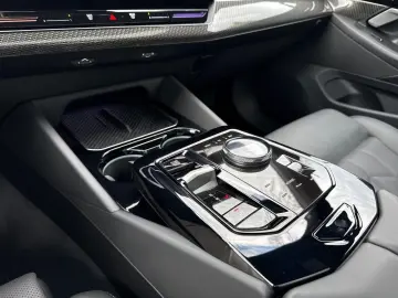 520dA xDr M SPORT LivePro KomSi Pano AHK 360