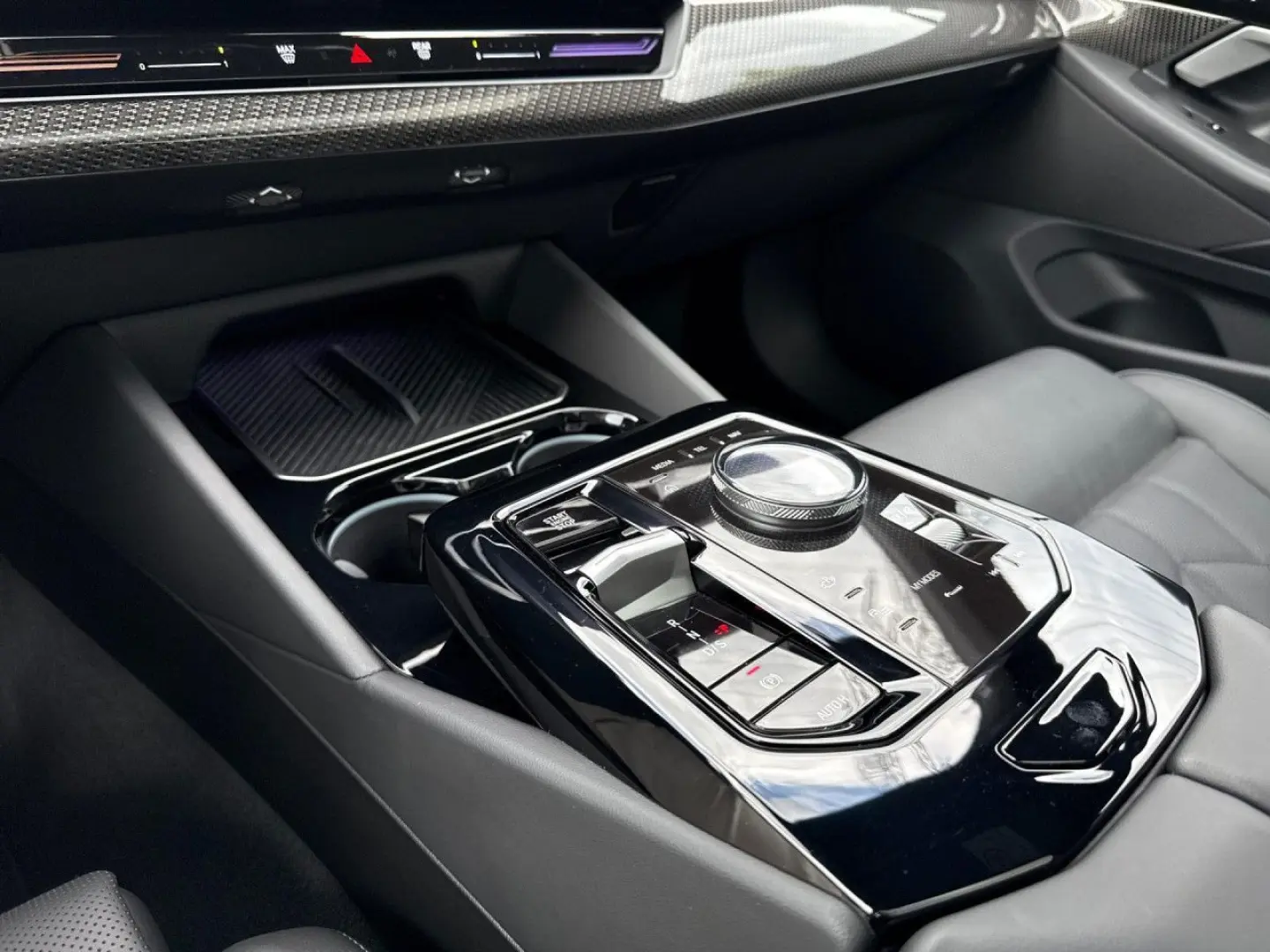 520dA xDr M SPORT LivePro KomSi Pano AHK 360