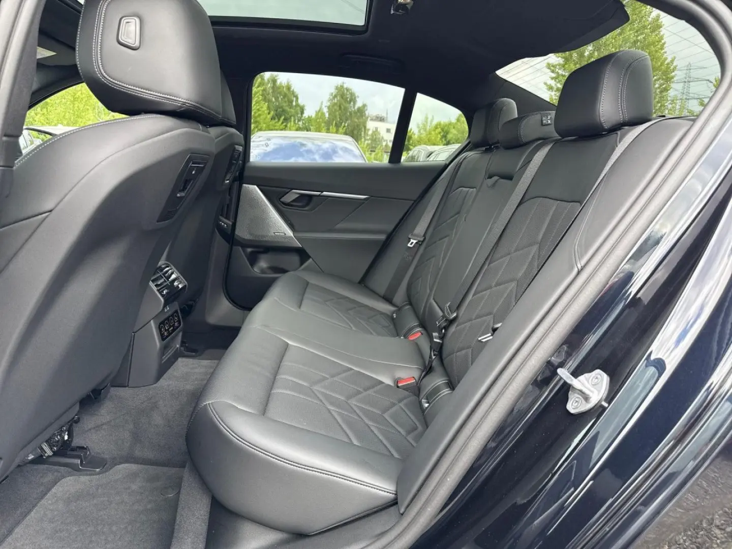 520dA xDr M SPORT LivePro KomSi Pano AHK 360