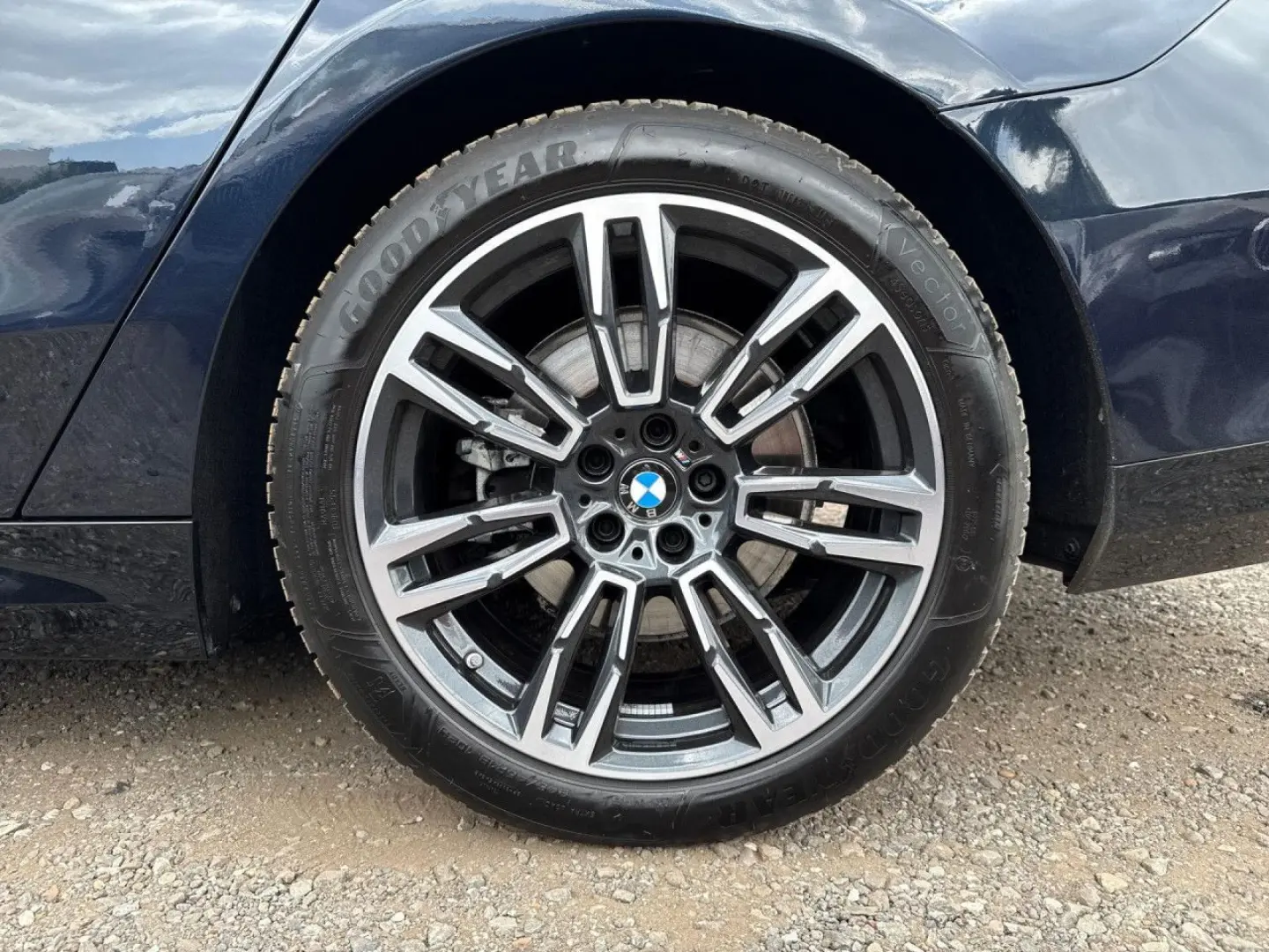 520dA xDr M SPORT LivePro KomSi Pano AHK 360